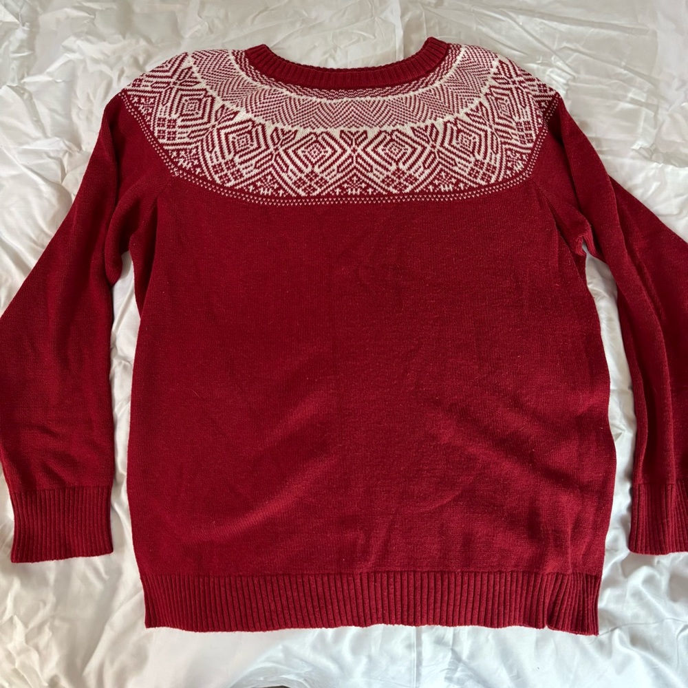 Croft & Barrow Red and White Geometric Sweater